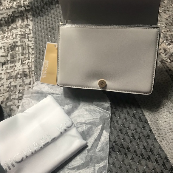 Michael Kors Crossbody - Picture 3 of 3